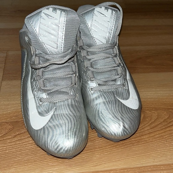 Nike Shoes - Nike lacrosse Cleats
